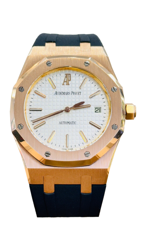 39MM PREOWNED 18K ROSE GOLD AUDEMARS PIQUET ROYAL OAK WITH WHITE DIAL ON BLACK RUBBER STRAP. STYLE#1